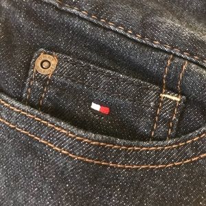 TOMMY HILFIGER JEANS
